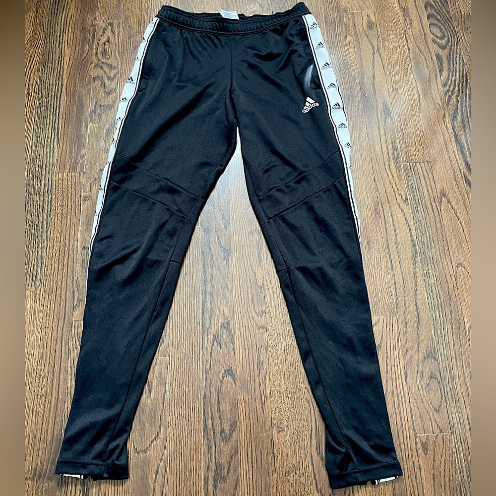 Women’s Adidas Track Pant Size Small